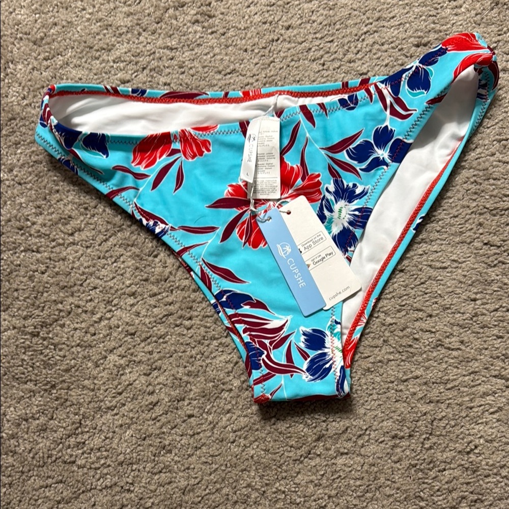 Cupshe Floral Bikini Bottom - Blue and Red